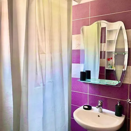 Appartamento Viola In Affitto Saranda Albania Apartamento